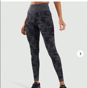 Gymshark Camo Seamless Leggings Black Medium